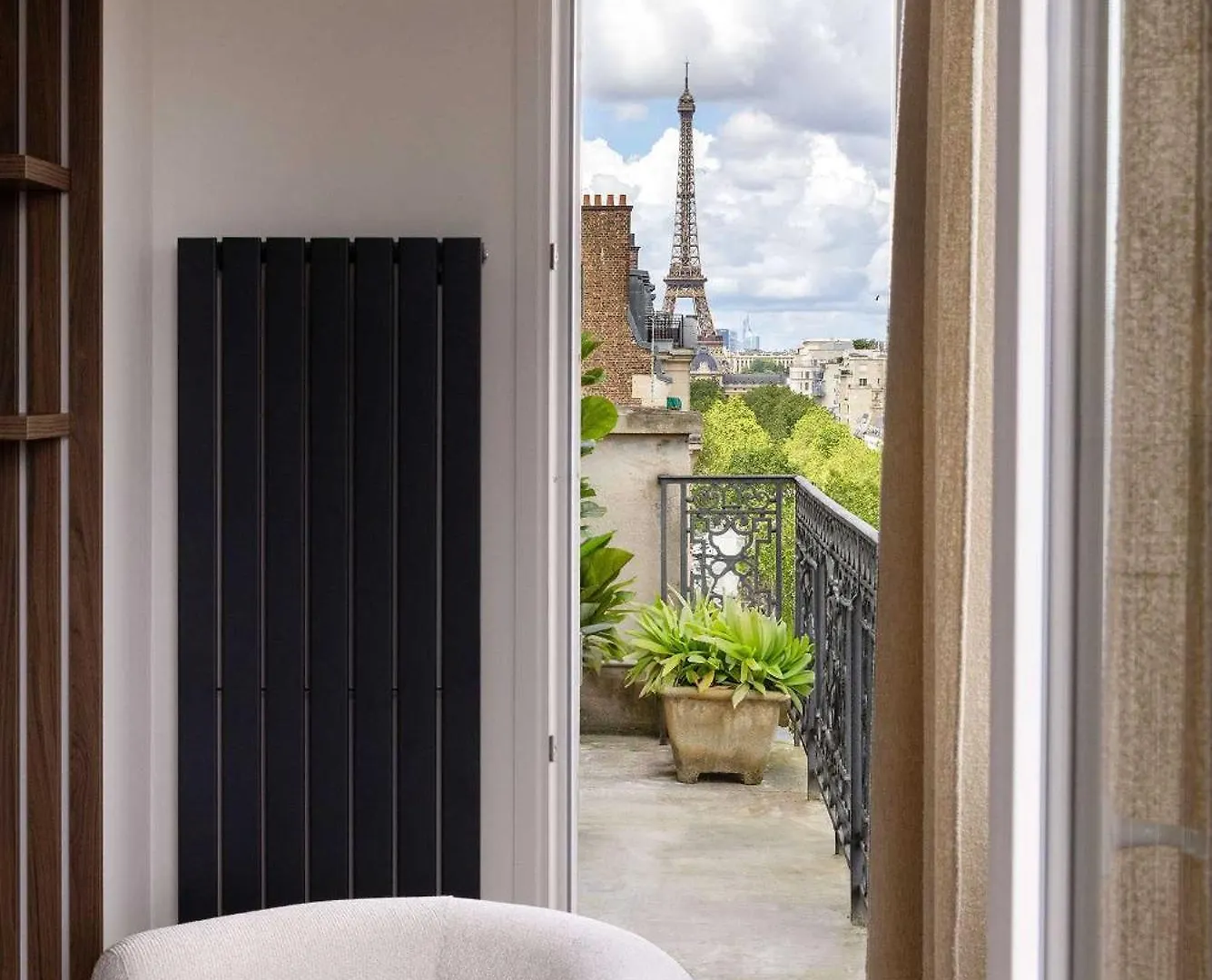 Luxury Apt - Eiffel Tower View - 3Bd-8P - Grenelle Paris